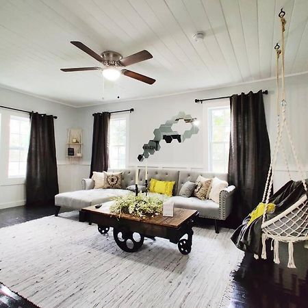 Honeycomb Gem, Beautifully Designed & Near Downtown Thomasville Buitenkant foto