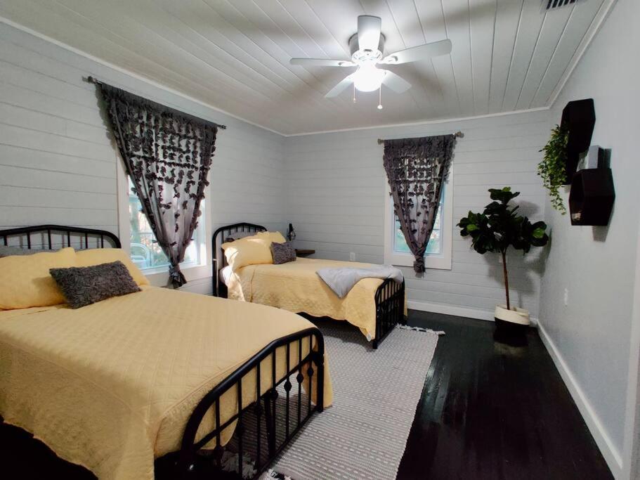 Honeycomb Gem, Beautifully Designed & Near Downtown Thomasville Buitenkant foto