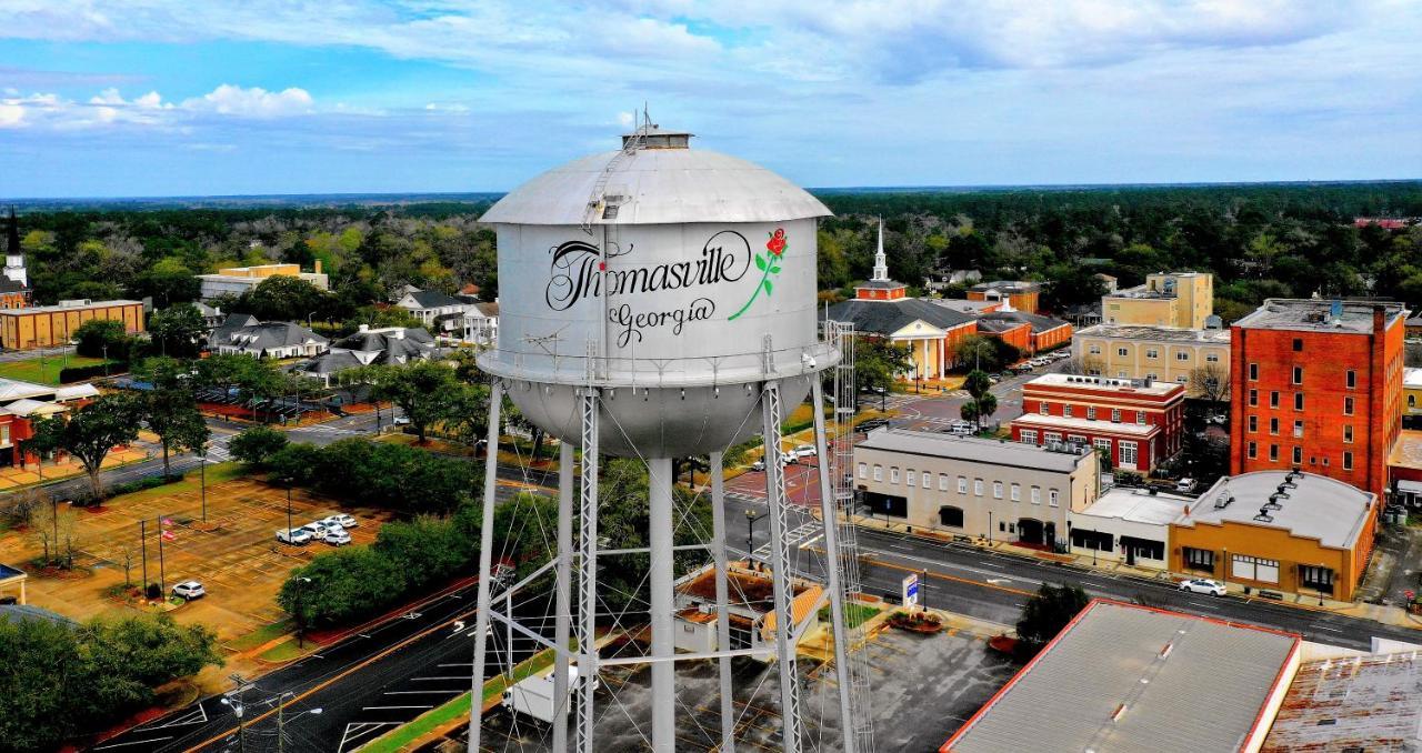 Honeycomb Gem, Beautifully Designed & Near Downtown Thomasville Buitenkant foto